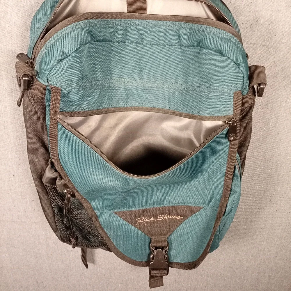 Rick Steves Civita Day Pack Teal Charcoal Travel Backpack Tablet Sleeve Light